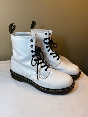 Dr. Martens Doc’s 1460W White Smooth Leather Combat Lace Up  Boots Women’s US 11